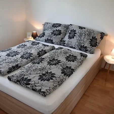 Lovesuite *